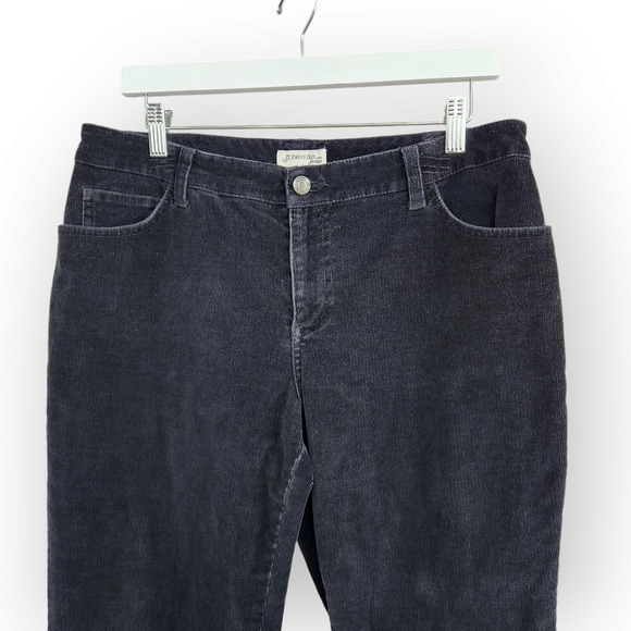 Vintage St. John's Bay Black Corduroy Mid Rise Bootcut Pants 12 - Picture 2 of 7